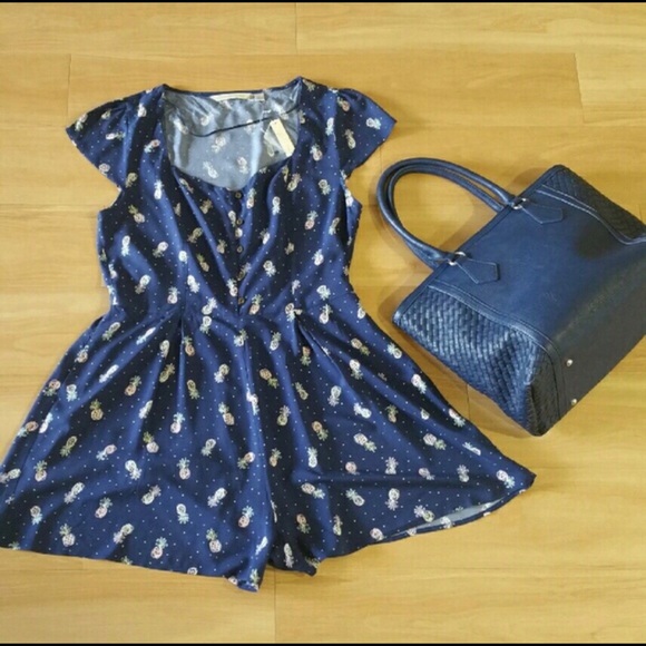 LC Lauren Conrad Pants - Lauren Conrad Pineapple Romper~B24